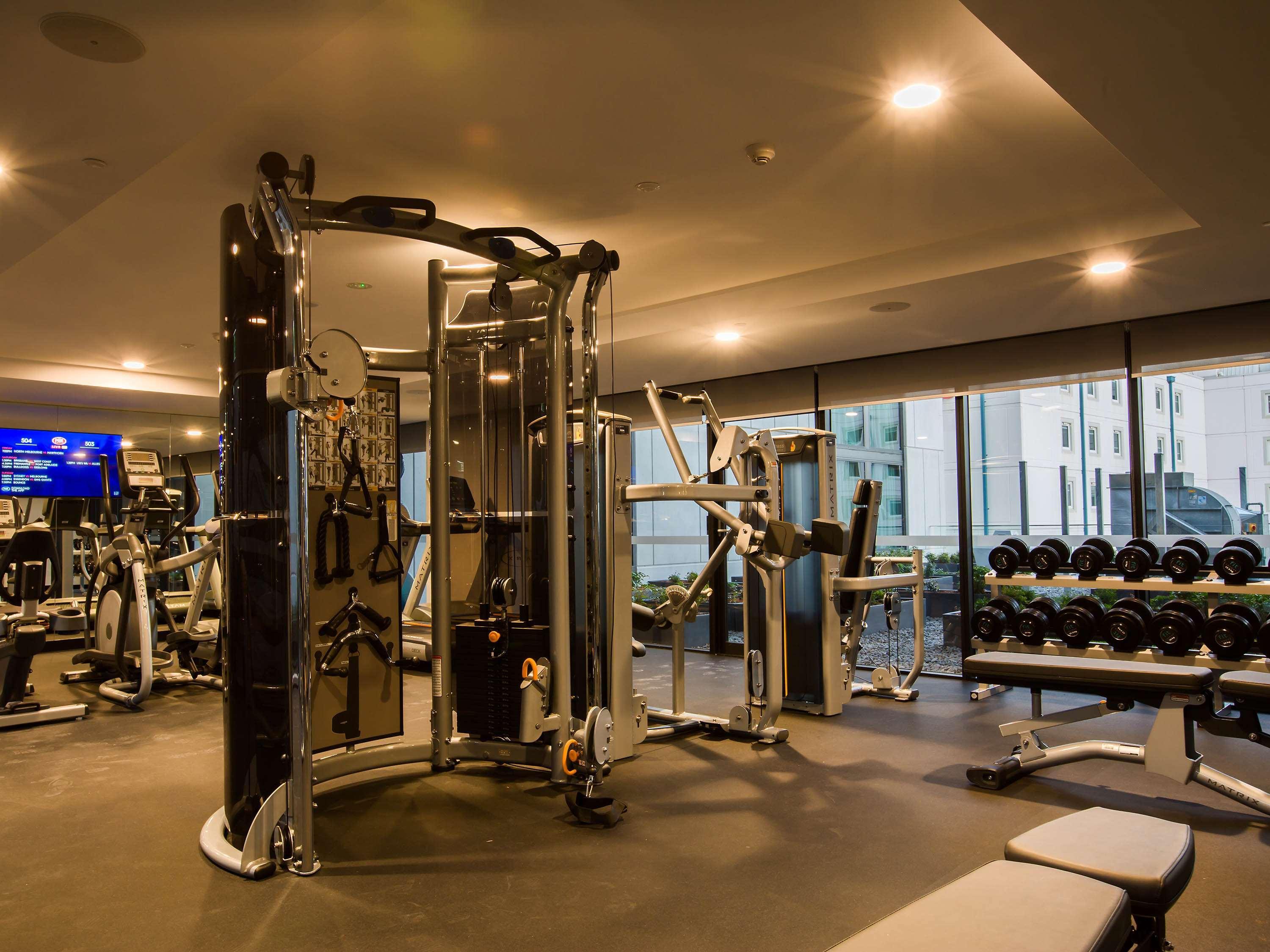 Pullman Sydney Airport Hotell Exteriör bild The gym at the hotel
