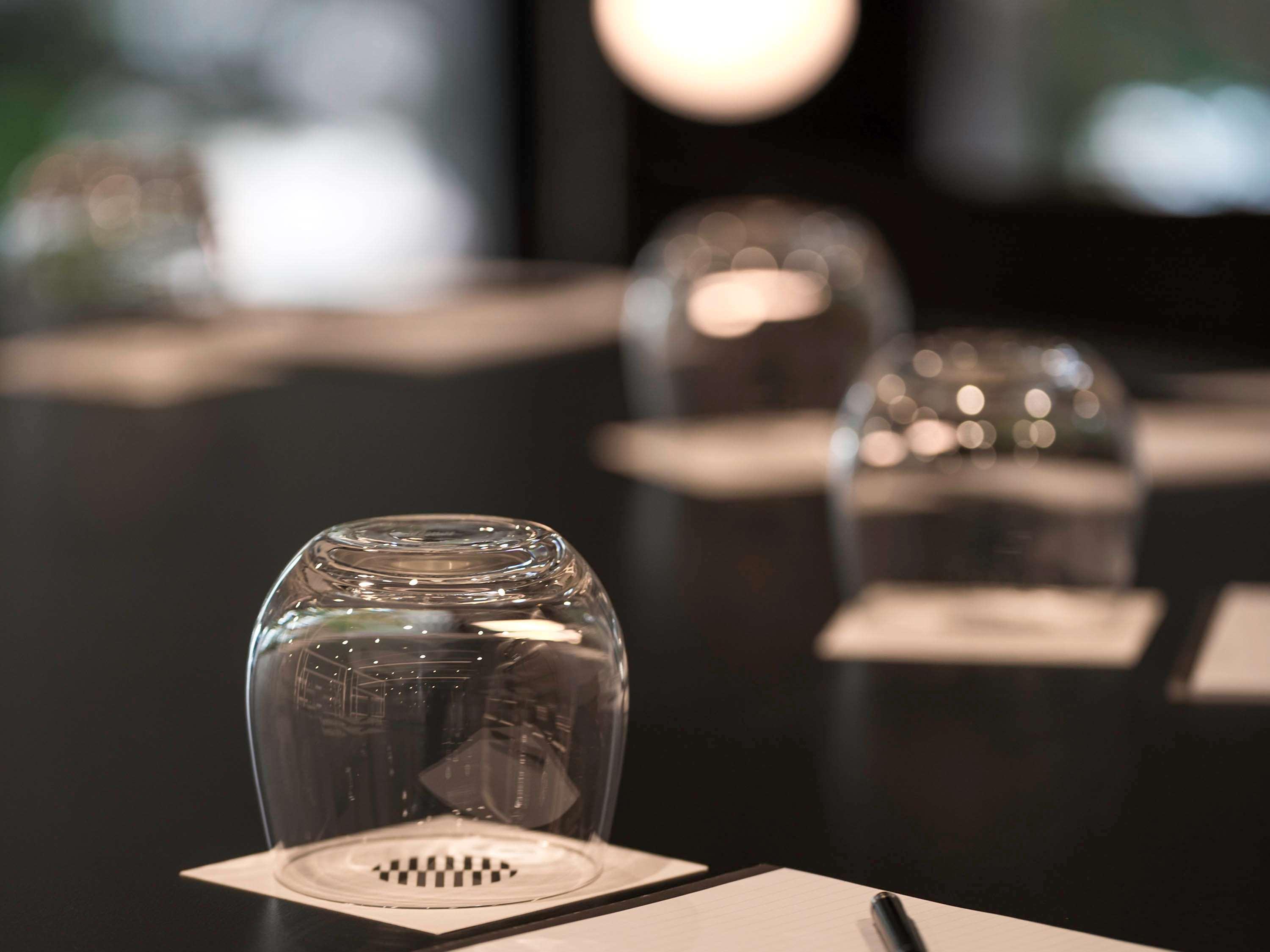 Pullman Sydney Airport Hotell Exteriör bild A salt cellar