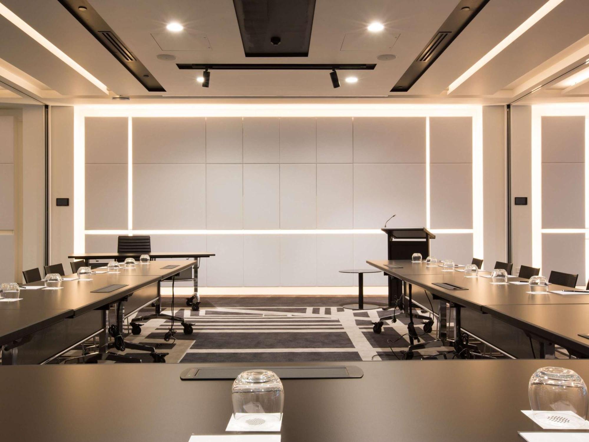 Pullman Sydney Airport Hotell Exteriör bild Meeting room